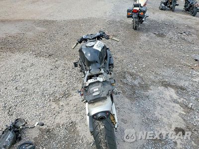 Zdjęcie 6 z 9 samochodu: 2003 HONDA CBR600 RR VIN:JH2PC37063M004720 - miniatura