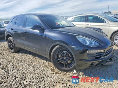 Czwarte zdjęcie samochodu z boku: 2012 PORSCHE CAYENNE S VIN:WP1AB2A23CLA45011 - miniatura