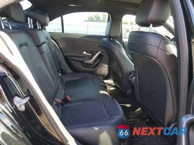 Zdjęcie 10 z 12 samochodu: 2019 MERCEDES-BENZ A 220 4MATIC VIN:WDD3G4FB6KW015391 - miniatura