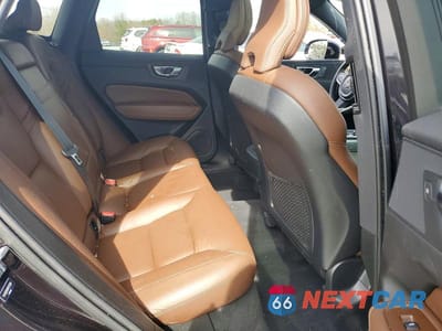 Zdjęcie 11 z 13 samochodu: 2021 VOLVO XC60 T5 MOMENTUM VIN:YV4102DK6M1723599 - miniatura