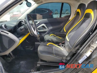 Zdjęcie 7 z 12 samochodu: 2013 SMART FORTWO PURE VIN:WMEEJ3BA9DK723688 - miniatura