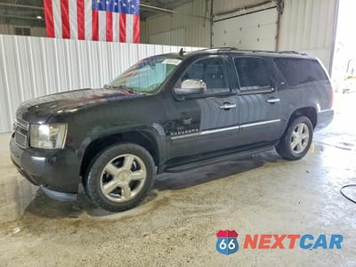 2011 CHEVROLET SUBURBAN K1500 LTZ 1GNSKKE30BR230225 - główne zdjęcie licytacji z USA - miniatura