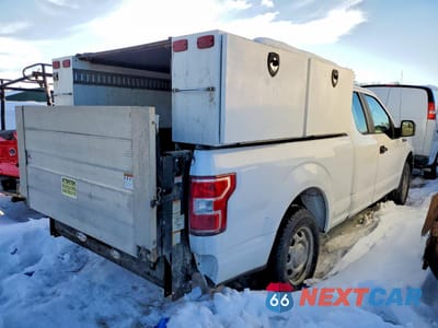 Trzecie zdjęcie samochodu z tyłu: 2018 FORD F150 SUPER CAB VIN:1FTEX1C55JKF23213 - miniatura
