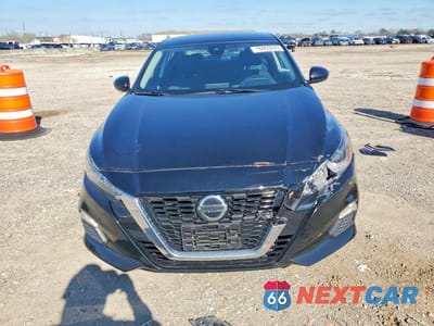 Piąte zdjęcie samochodu w środku: 2021 NISSAN ALTIMA S VIN:1N4BL4BV5MN401817 - miniatura