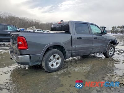 Trzecie zdjęcie samochodu z tyłu: 2025 RAM 1500 BIG HORN/LONE STAR VIN:1C6SRFFP3SN658785 - miniatura