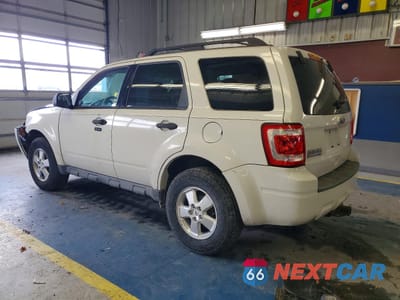 Drugie zdjęcie samochodu z przodu: 2010 FORD ESCAPE XLT VIN:1FMCU0D77AKC76105 - miniatura