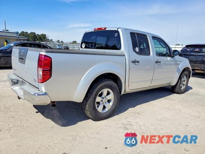 Trzecie zdjęcie samochodu z tyłu: 2010 NISSAN FRONTIER SE V6 VIN:1N6AD0ER1AC435249 - miniatura