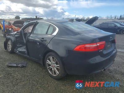 Drugie zdjęcie samochodu z przodu: 2017 JAGUAR XE PREMIUM VIN:SAJAD4BG8HA964301 - miniatura