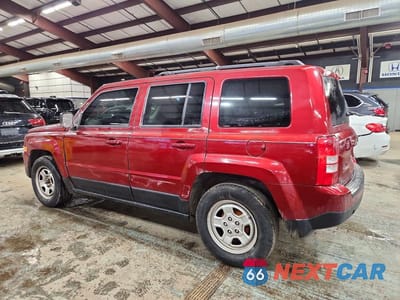 Drugie zdjęcie samochodu z przodu: 2016 JEEP PATRIOT SPORT VIN:1C4NJPBBXGD561593 - miniatura
