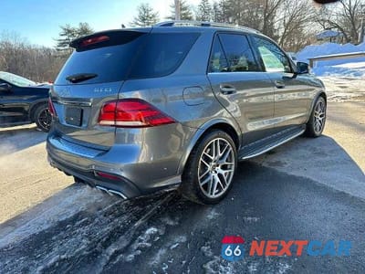 Trzecie zdjęcie samochodu z tyłu: 2018 MERCEDES-BENZ GLE 63 AMG 4MATIC VIN:4JGDA7EB9JB058000 - miniatura