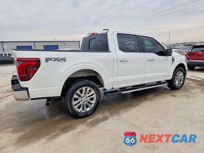 Trzecie zdjęcie samochodu z tyłu: 2024 FORD F150 LARIAT VIN:1FTFW5L83RFB72072 - miniatura