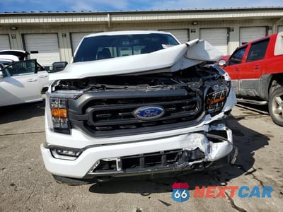 Piąte zdjęcie samochodu w środku: 2023 FORD F150 SUPERCREW VIN:1FTFW1ED6PFC74109 - miniatura