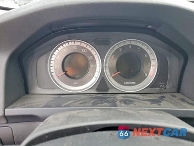 Zdjęcie 9 z 12 samochodu: 2013 VOLVO S60 T5 VIN:YV1612FS1D2189399 - miniatura