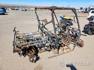 Czwarte zdjęcie samochodu z boku: 2018 HONDA PIONEER 1000 UTILITY VEHICLE VIN:1HFVE04A0J4200970 - miniatura
