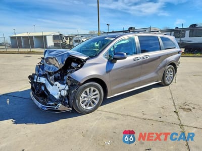 2024 TOYOTA SIENNA XLE 7-PASSENGER 5TDYSKFC8RS124909 - główne zdjęcie licytacji z USA - miniatura
