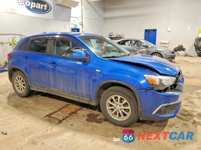 Czwarte zdjęcie samochodu z boku: 2017 MITSUBISHI RVR SE VIN:JA4AJ3AU3HZ601893 - miniatura