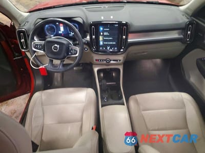 Zdjęcie 8 z 13 samochodu: 2019 VOLVO XC40 T5 MOMENTUM VIN:YV4162UK7K2052126 - miniatura