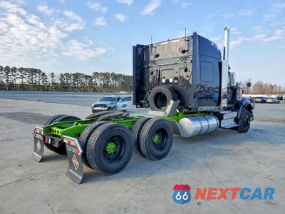 Czwarte zdjęcie samochodu z boku: 2023 INTERNATIONAL HX520 SEMI TRUCK VIN:3HSPAAPR0PN428665 - miniatura