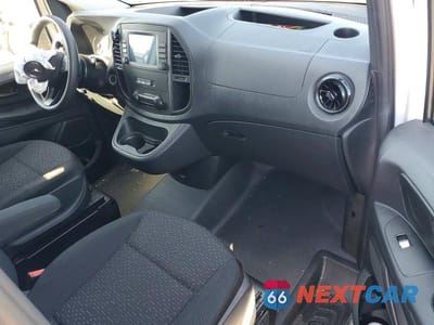 Zdjęcie 8 z 12 samochodu: 2023 MERCEDES-BENZ METRIS VIN:W1YV0CEY3P4363199 - miniatura