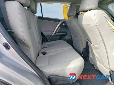Zdjęcie 11 z 13 samochodu: 2018 TOYOTA RAV4 XLE VIN:JTMWFREVXJJ163185 - miniatura