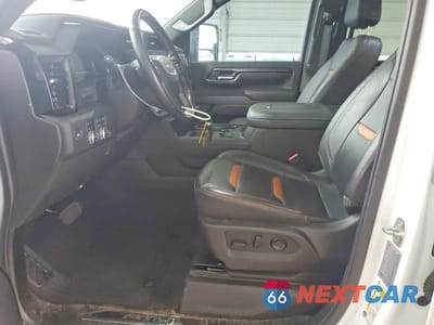 Zdjęcie 7 z 12 samochodu: 2024 GMC SIERRA K2500 AT4 VIN:1GT49PEY5RF210683 - miniatura