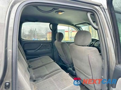 Zdjęcie 9 z 12 samochodu: 2005 TOYOTA TUNDRA DOUBLE CAB SR5 VIN:5TBDT44125S483698 - miniatura