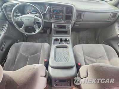 Zdjęcie 8 z 12 samochodu: 2004 GMC NEW SIERRA K1500 VIN:2GTEK13TX41390143 - miniatura