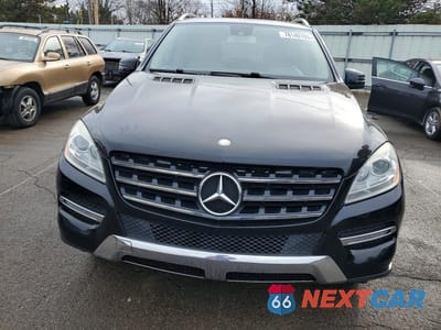 Piąte zdjęcie samochodu w środku: 2014 MERCEDES-BENZ ML 350 4MATIC VIN:4JGDA5HB5EA290959 - miniatura