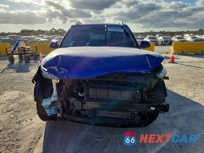 Piąte zdjęcie samochodu w środku: 2024 HYUNDAI VENUE SEL VIN:KMHRC8A39RU316987 - miniatura