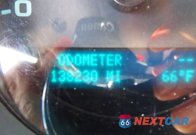 Zdjęcie 8 z 10 samochodu: 2011 GMC SIERRA K2500 SLE VIN:1GT220CG9BZ350933 - miniatura