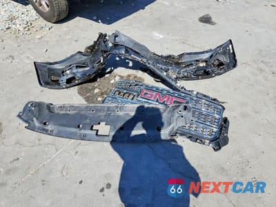 Zdjęcie 12 z 12 samochodu: 2018 GMC SIERRA K2500 DENALI VIN:1GT12UEY2JF109434 - miniatura