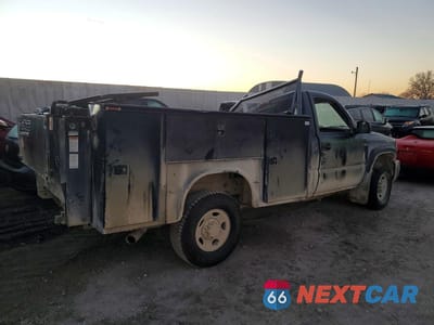 Trzecie zdjęcie samochodu z tyłu: 2006 GMC SIERRA K2500 HEAVY DUTY VIN:1GDHK24U06E283366 - miniatura