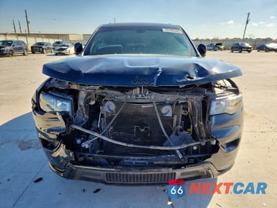 Piąte zdjęcie samochodu w środku: 2021 JEEP GRAND CHEROKEE LAREDO VIN:1C4RJEAG9MC596985 - miniatura