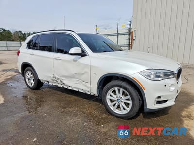 Czwarte zdjęcie samochodu z boku: 2015 BMW X5 SDRIVE35I VIN:5UXKR2C56F0H37022 - miniatura