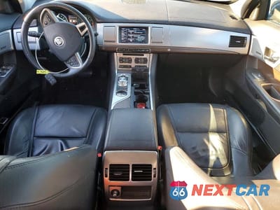 Zdjęcie 8 z 12 samochodu: 2013 JAGUAR XF VIN:SAJWA0ES3DPS75278 - miniatura