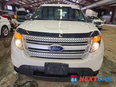 Piąte zdjęcie samochodu w środku: 2014 FORD EXPLORER XLT VIN:1FM5K8D85EGA40650 - miniatura