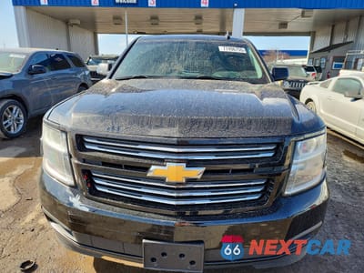 Piąte zdjęcie samochodu w środku: 2017 CHEVROLET SUBURBAN K1500 LS VIN:1GNSKGKC0HR266880 - miniatura