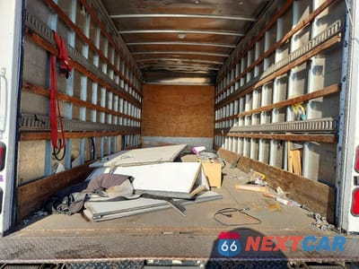 Zdjęcie 10 z 12 samochodu: 2014 ISUZU NRR BOX TRUCK VIN:JALE5W163E7300061 - miniatura