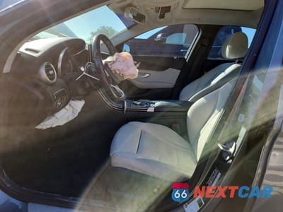 Zdjęcie 7 z 13 samochodu: 2017 MERCEDES-BENZ C 300 VIN:WDDWF4JB4HR223350 - miniatura