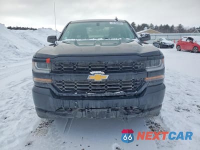 Piąte zdjęcie samochodu w środku: 2019 CHEVROLET SILVERADO LD K1500 CUSTOM VIN:2GCVKMEC2K1173150 - miniatura