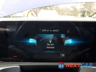 Zdjęcie 9 z 12 samochodu: 2020 MERCEDES-BENZ GLB 250 4MATIC VIN:W1N4M4HB3LW023110 - miniatura