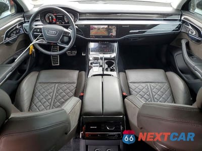 Zdjęcie 8 z 12 samochodu: 2021 AUDI S8 VIN:WAU8SAF88MN023273 - miniatura
