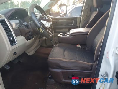 Zdjęcie 7 z 13 samochodu: 2013 RAM 2500 SLT VIN:3C6UR5DL1DG572308 - miniatura