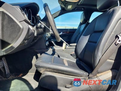 Zdjęcie 7 z 11 samochodu: 2012 MERCEDES-BENZ C 250 VIN:WDDGF4HB9CA619727 - miniatura