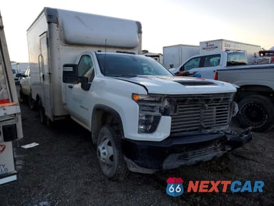 Czwarte zdjęcie samochodu z boku: 2023 CHEVROLET SILVERADO K3500 VIN:1GB3YSE74PF252188 - miniatura
