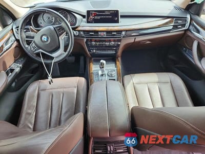 Zdjęcie 8 z 11 samochodu: 2015 BMW X5 SDRIVE35I VIN:5UXKR2C56F0H37022 - miniatura