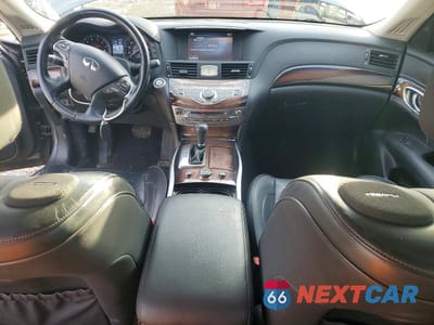 Zdjęcie 8 z 12 samochodu: 2015 INFINITI Q70L 3.7 VIN:JN1BY1PR2FM830947 - miniatura