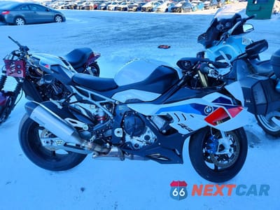 2025 BMW S 1000 RR WB10P2305S6L50496 - główne zdjęcie licytacji z USA - miniatura