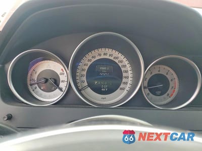 Zdjęcie 9 z 11 samochodu: 2015 MERCEDES-BENZ C 250 VIN:WDDGJ4HB2FG432507 - miniatura