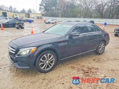 Drugie zdjęcie samochodu z przodu: 2015 MERCEDES-BENZ C 300 4MATIC VIN:55SWF4KB2FU024811 - miniatura